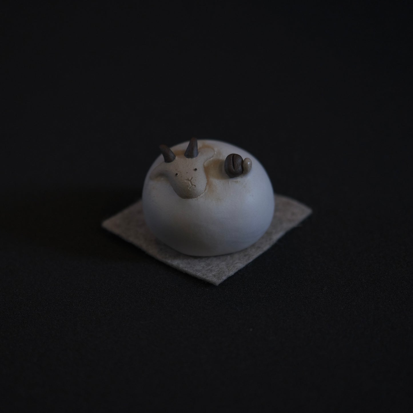 Maneki-hitsuji 1 - One Tenth Coffee