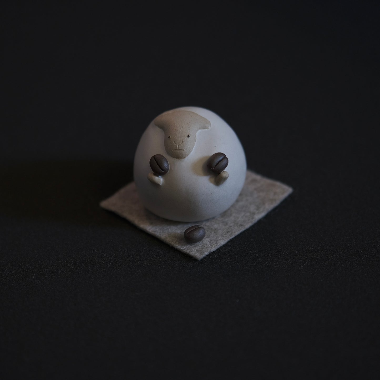 Maneki-hitsuji 7 - One Tenth Coffee