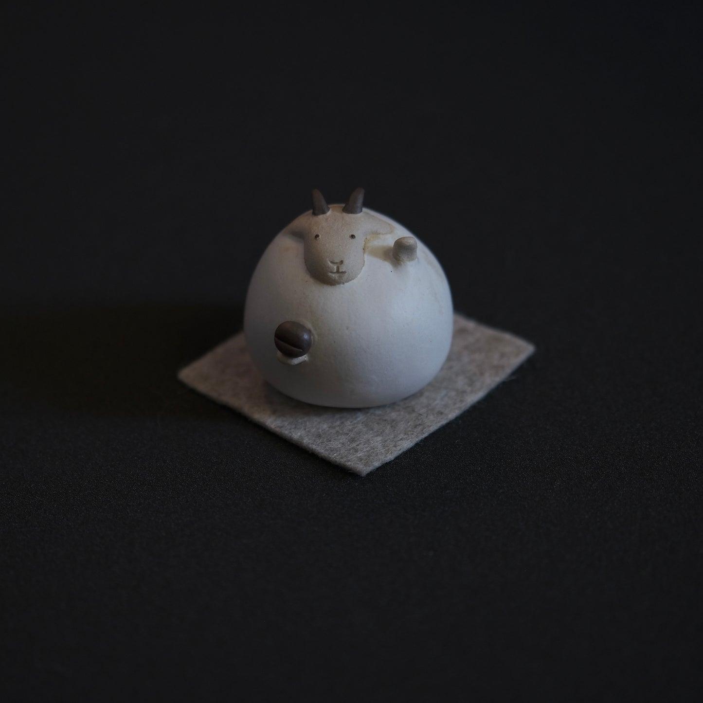Maneki-hitsuji 6 - One Tenth Coffee