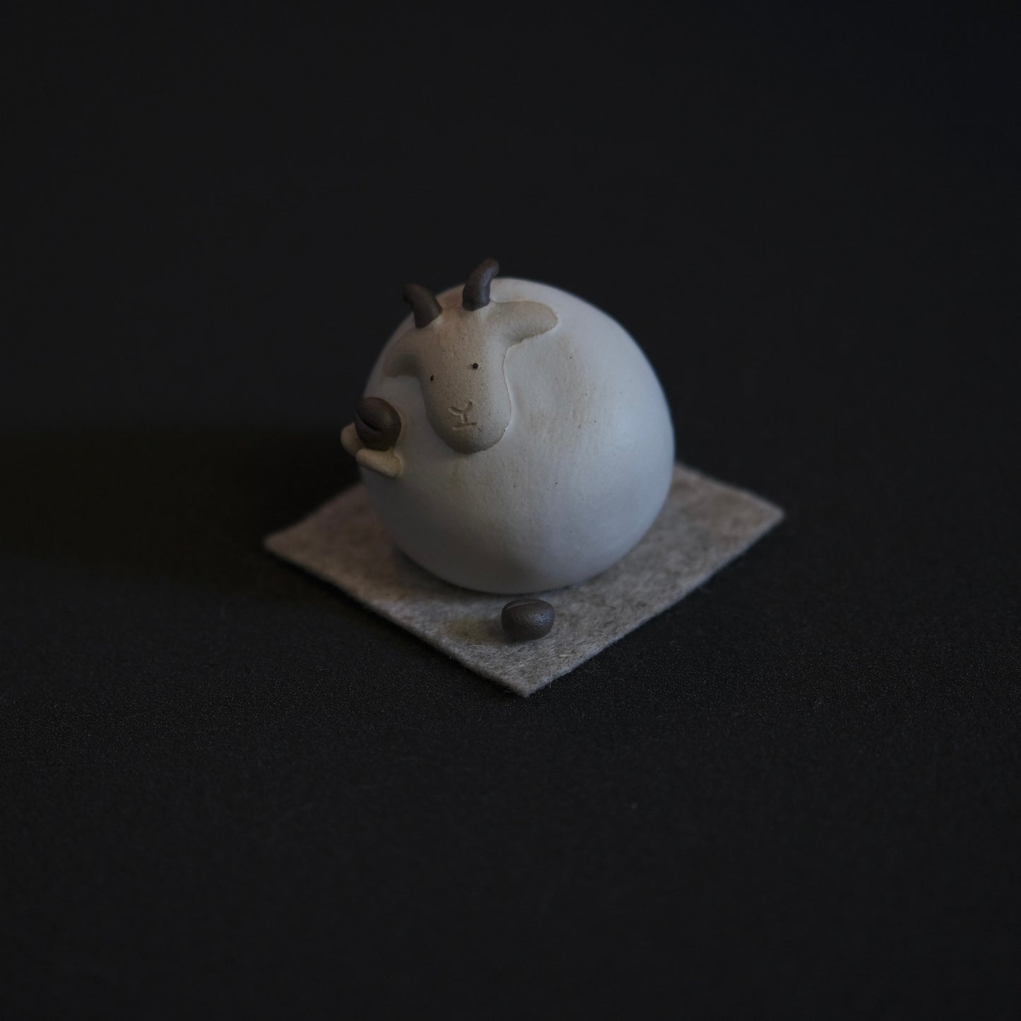 Maneki-hitsuji 10 - One Tenth Coffee