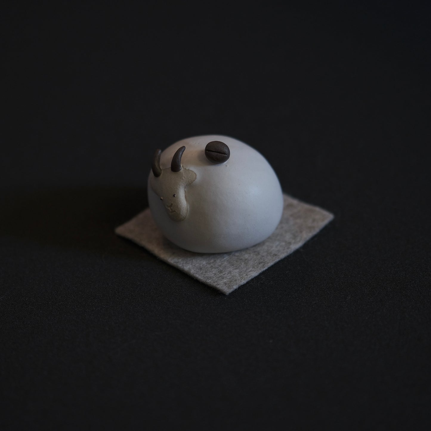 Maneki-hitsuji 8 - One Tenth Coffee