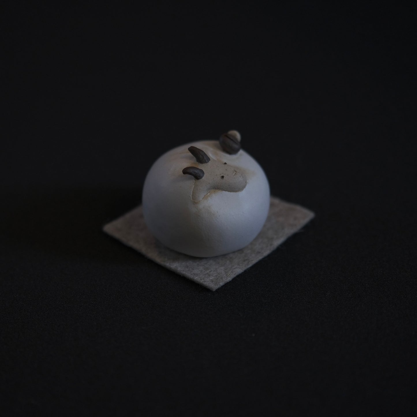 Maneki-hitsuji 1 - One Tenth Coffee