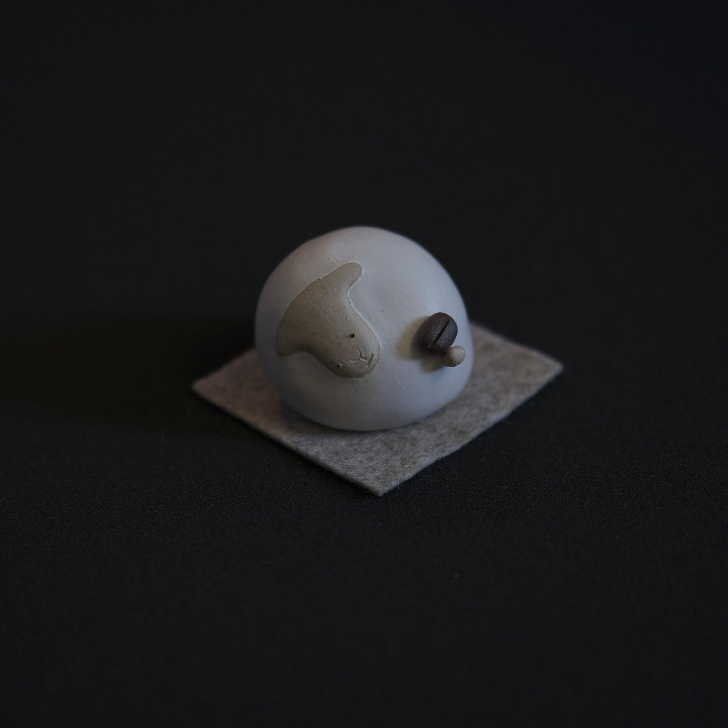 Maneki-hitsuji 11 - One Tenth Coffee